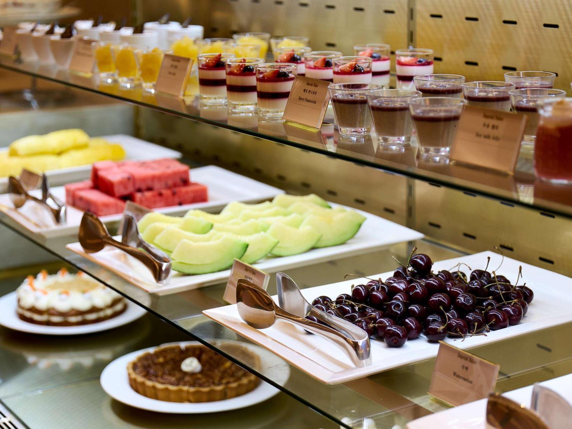 Grand Mercure Imperial Palace Gangnam 5*